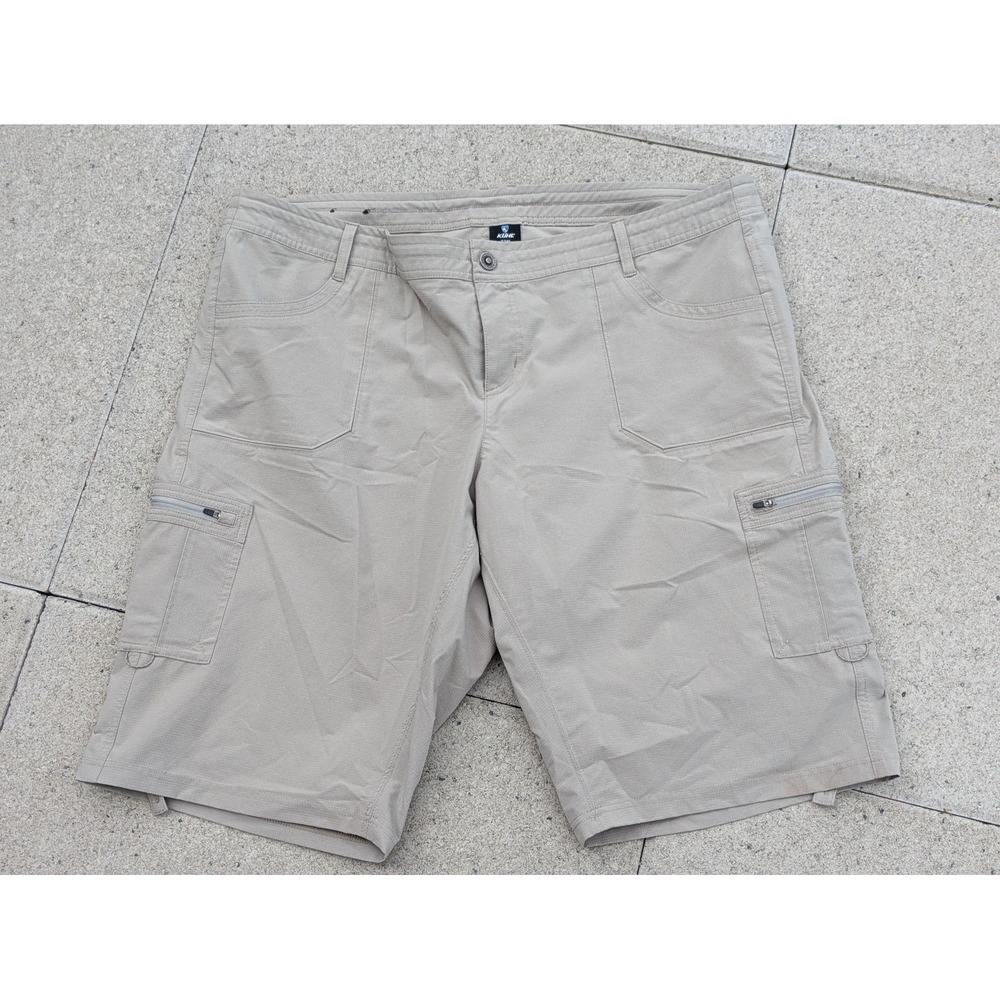 Kuhl Shorts Mens 44" Beige Canvas Cargo Zip Pockets Hiking 13 Inseam Casual